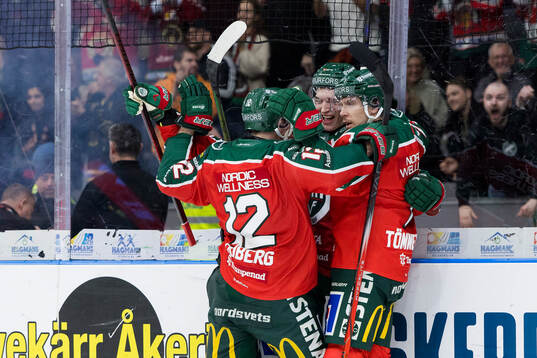 Frölundas David Edstrom jublar