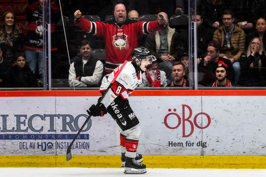 Malmö Redhawks Johan Olofsson jublar
