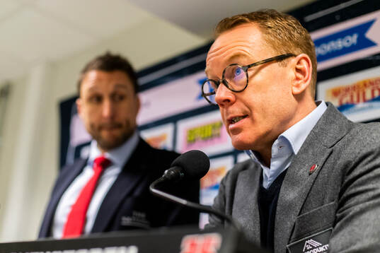 Örebros tränare Niklas Eriksson på presskonferensen