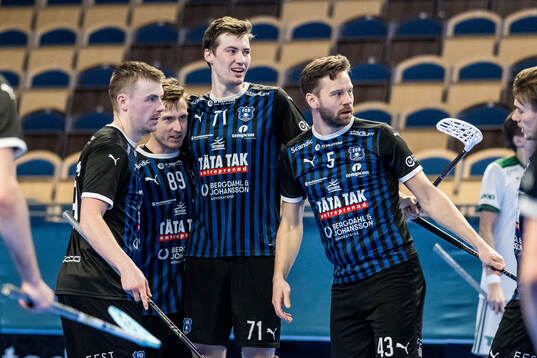 Helsingborgs Linus Bergström, Kristoffer Fält, Christoffer Andersson och Nicklas Lindholm jublar efter 6-3