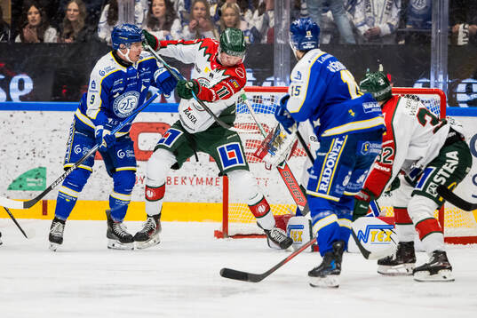 Leksands Patrik Zackrisson och Frölundas Oskar Wahlberg