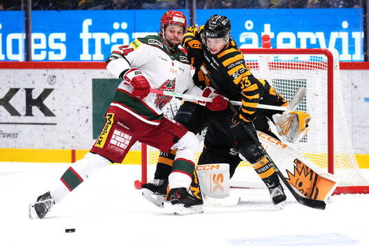 Modos Måns Carlsson och Skellefteås Zeb Forsfjäll