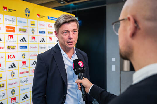 Jon Dahl Tomasson, Head coach of the Swedish men's national football team