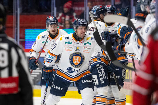 Växjös Martin Lundberg jublar