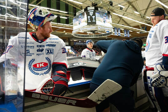 Oskarshamns målvakt Evan Cowley och målvakt Emil Kruse