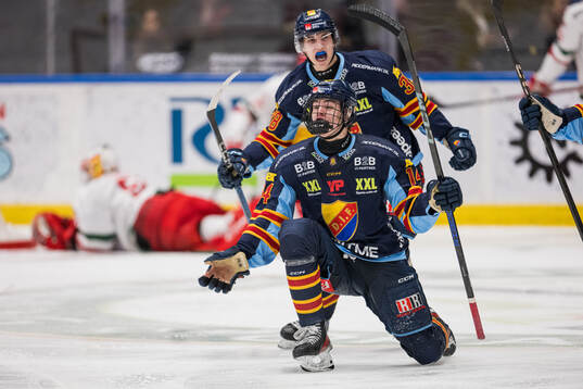 Djurgårdens Anton Frondell jublar