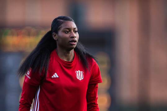 Piteås Sharon Sampson