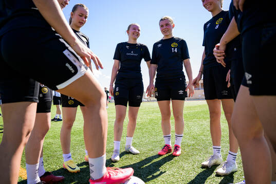 Hanna Gunnarsson och Elin Flakberg