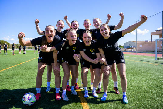 målvakt Lisa Högmark, Stina Jensen, Elin Johansson, Linn Sångberg, Jennifer Brinck, Elin Flakberg, Hanna Gunnarsson, Hedvig Petersson