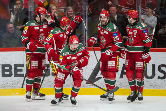 Modos Riley Woods jublar