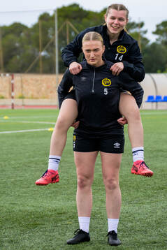 Frida Elofsson och Elin Flakberg