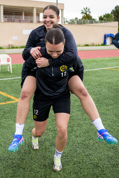Jennifer Brinck och Hedvig Petersson