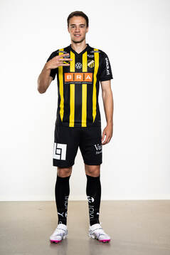 Häckens nyförvärv Leo Väisänen poserar för ett porträtt den 17 mars 2025 i Göteborg. 