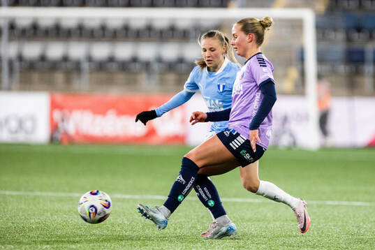 Malmö FFs Katariina Kosola och Linköpings Maria