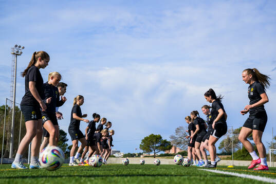 Spelarna värmer upp