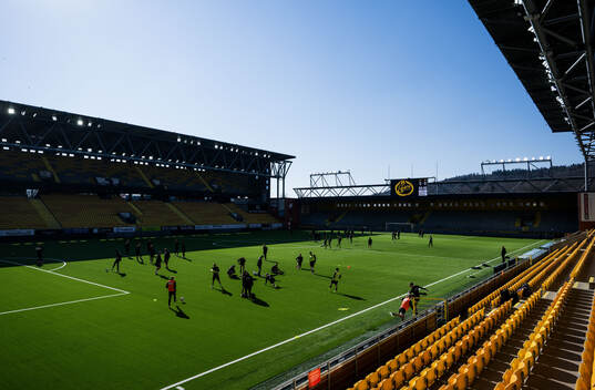 Spelarna värmer upp