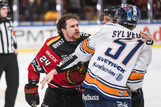 Luleås Brendan Shinnimin och Växjös Emil Sylvegård