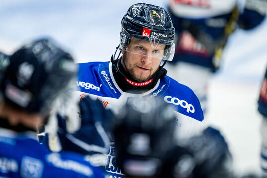 Karlskogas Johan Motin jublar