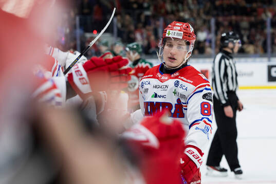 Timrås Oliver Kapanen jublar