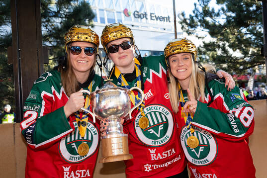 Frölundas Andrea Dalen, Linnéa Pettersson Dove och Sydney
