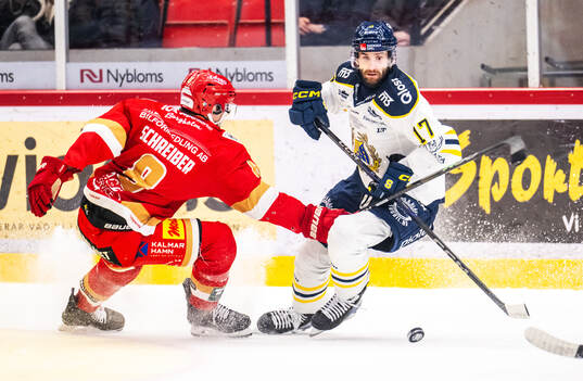 Kalmars Martin Schreiber och Södertäljes Amil Krupic