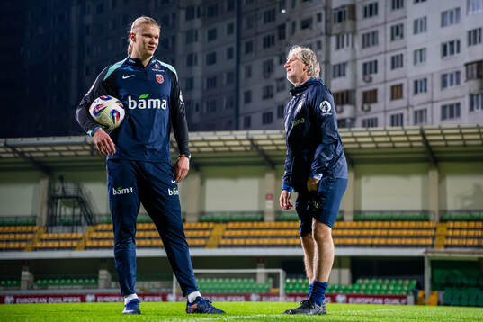 Erling Braut Haaland and assistant coach Kent Bergersen of