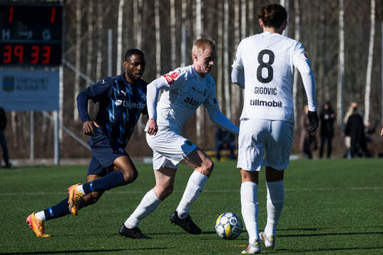 Värnamos Johnbosco Samuel Kalu och Helsingborgs Oscar Aga