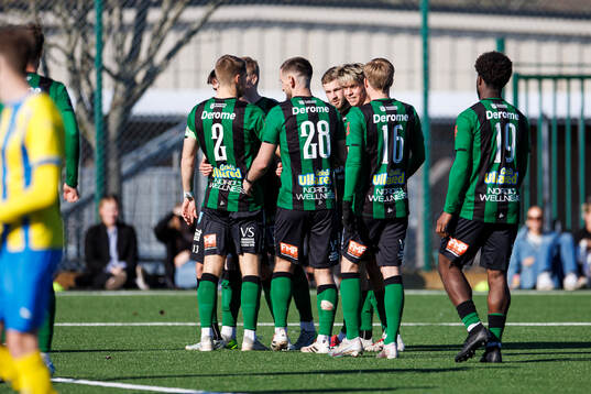 Varbergs spelare jublar