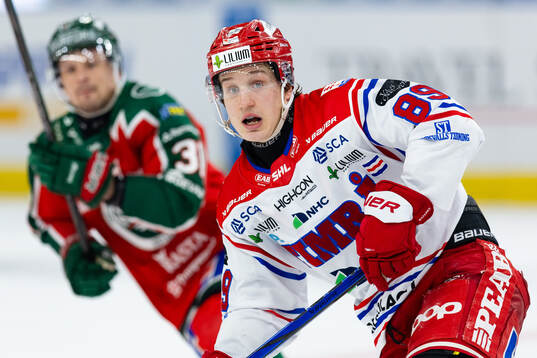 Frölundas Nicklas Lasu och Timrås Oliver Kapanen