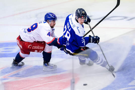 Oskarshamns Michael Joyaux och Karlskogas Leevi Viitala