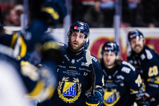 Södertäljes Sebastian Dyk jublar