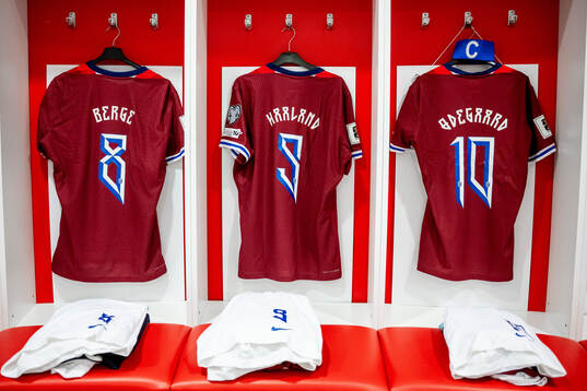 The kits of Sander Berge, Erling Braut Haaland and Martin