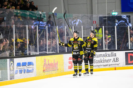 Vimmerbys spelare jublar