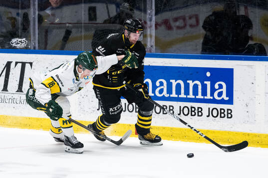 Björklövens Axel Ottosson och AIKs Filip Windlert