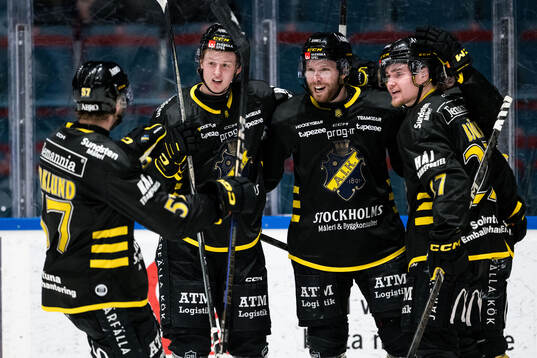 AIKs Lukas Zetterberg, Viggo Gustafsson och Christoffer