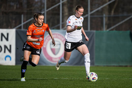 Kristianstads Beata Olsson och Häckens Emma Östlund
