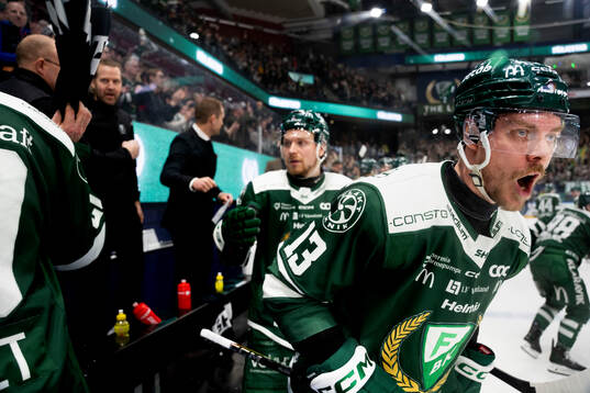 Färjestads Joel Kellman jublar