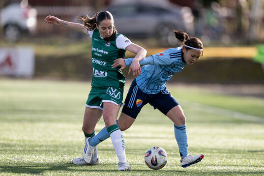 Alingsås Johanna Barth och Djurgårdens Urara Watanabe