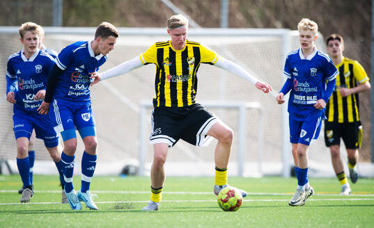  IFK Hässleholms Hampus Frick Salheden i matchen mellan IFK Hässleholm U19 och Perslövs AIF i Hässleholm 29 mars 2025.