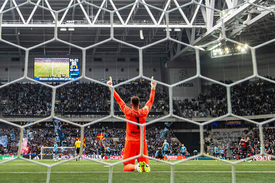 Malmö FFs målvakt Ricardo Schuck Friedrich jublar
