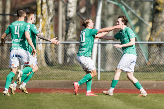 Hässleholms Melvin Ljungqvist jublar efter 0-1