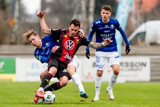 Trelleborgs Axel Vidjeskog och Eren Alievski och