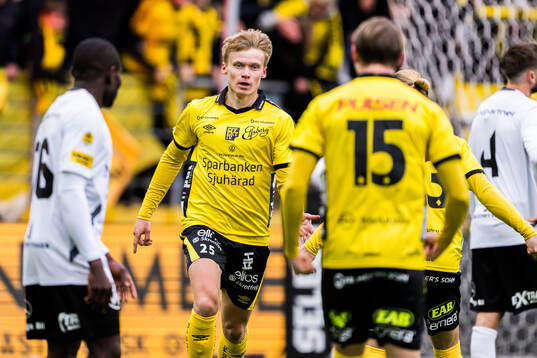 Elfsborgs Ari Sigurpálsson jublar efter 2-2