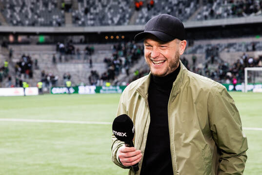 Hammarbys tränare Kim Hellberg interjvuas