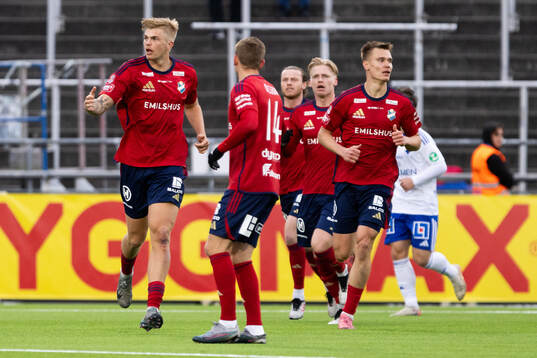 Östersunds Sunday Anyanwu jublar efter 4-3