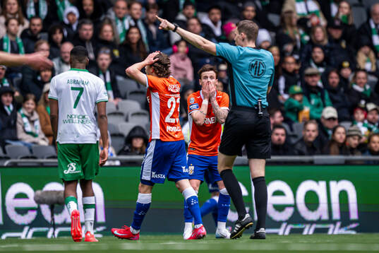 IFK Göteborgs Tobias Heintz reagerar