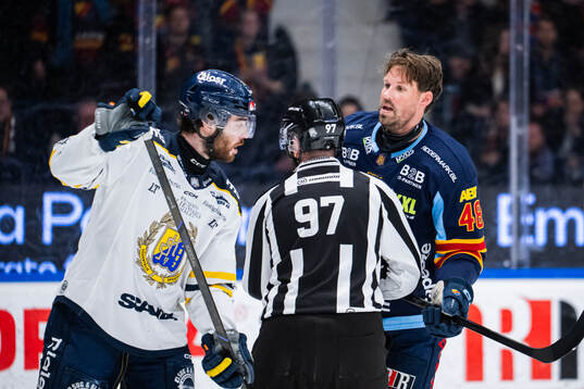 Södertäljes Nolan Stevens och Djurgårdens Dick Axelsson