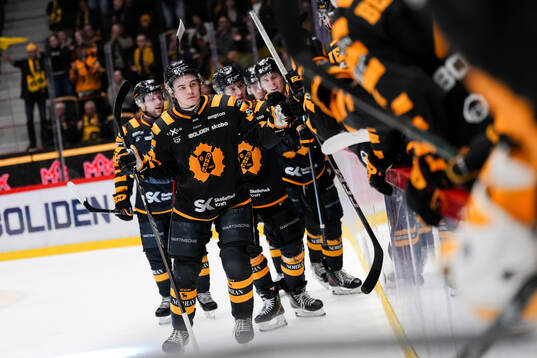 Skellefteås Axel Sandin Pellikka jublar