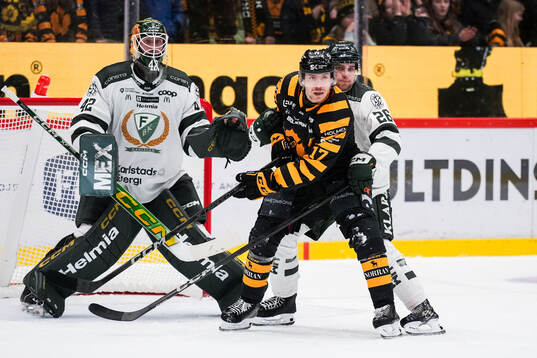 Skellefteås Pär Lindholm och Färjestads Joel Nyström