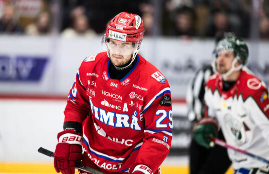 Timrås Filip Hållander